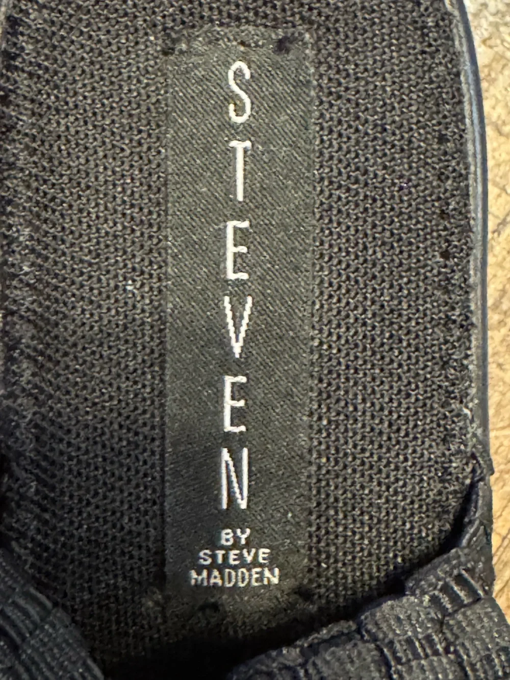 Steven by Steve Madden black woven elastic wedge sandals Size 7.5